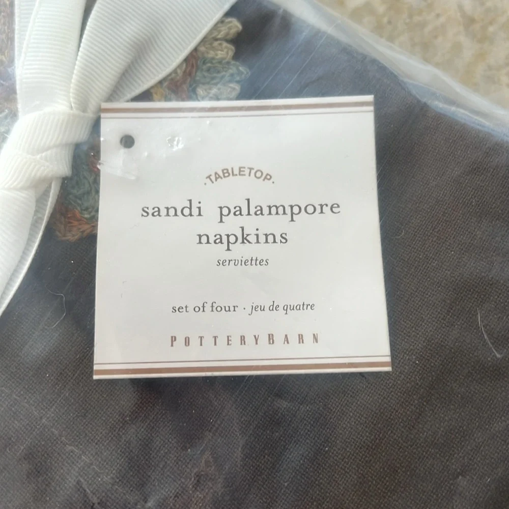 Pottery Barn Brown Sandi Palampore Crewel Embroidered Set of 4 Napkins Brown